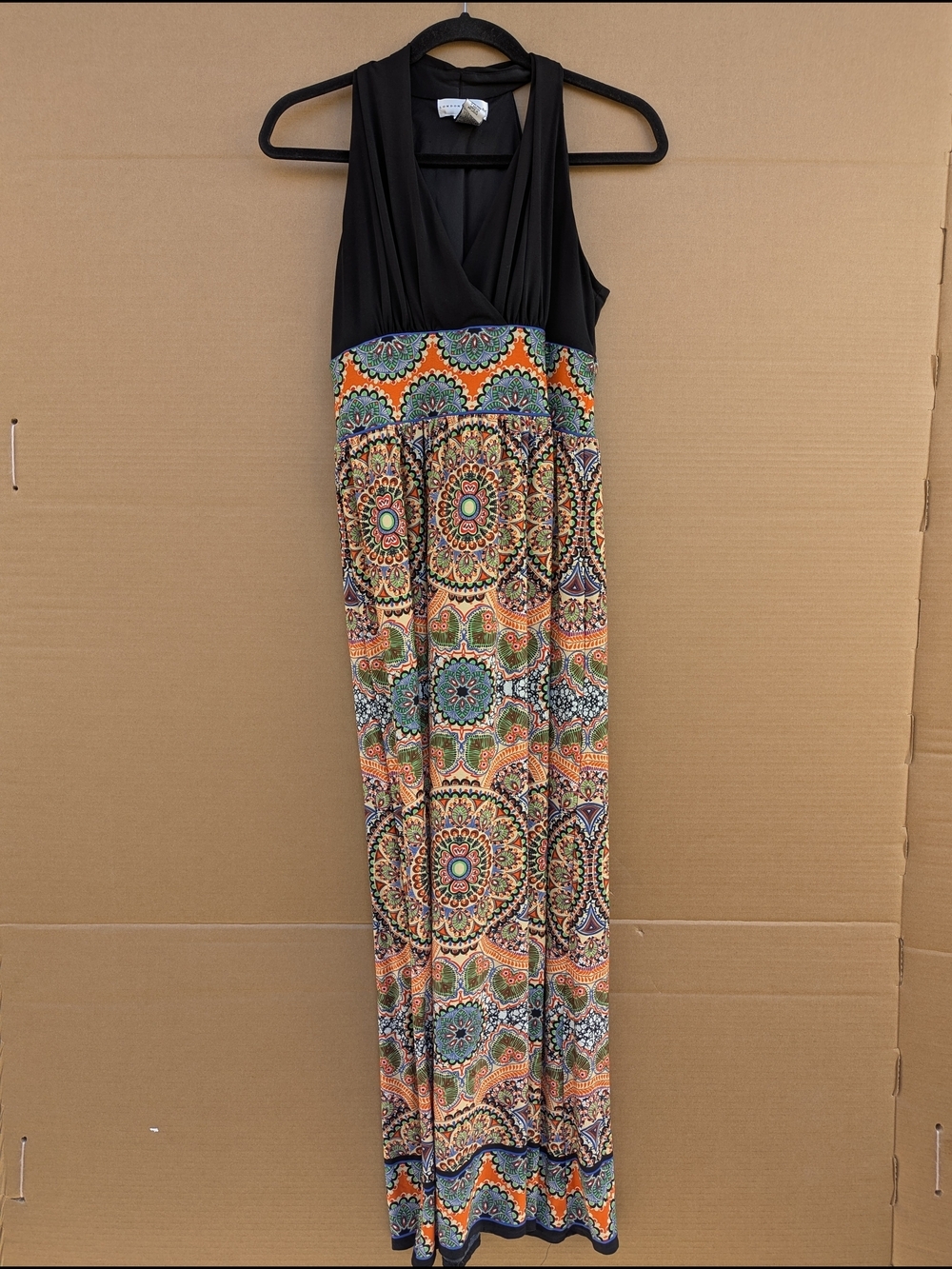 London Style V-Neck Halter Maxi Dress Mandala Geometric Boho Medallion Sz 10